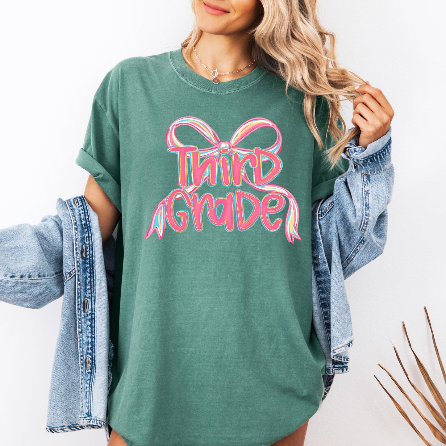 Third Grade, Neon Pink, Teacher, Back to School, Bow, First Day of School, Cute, Teacher Appreciation, Coquette, Comfort Colors T-Shirt