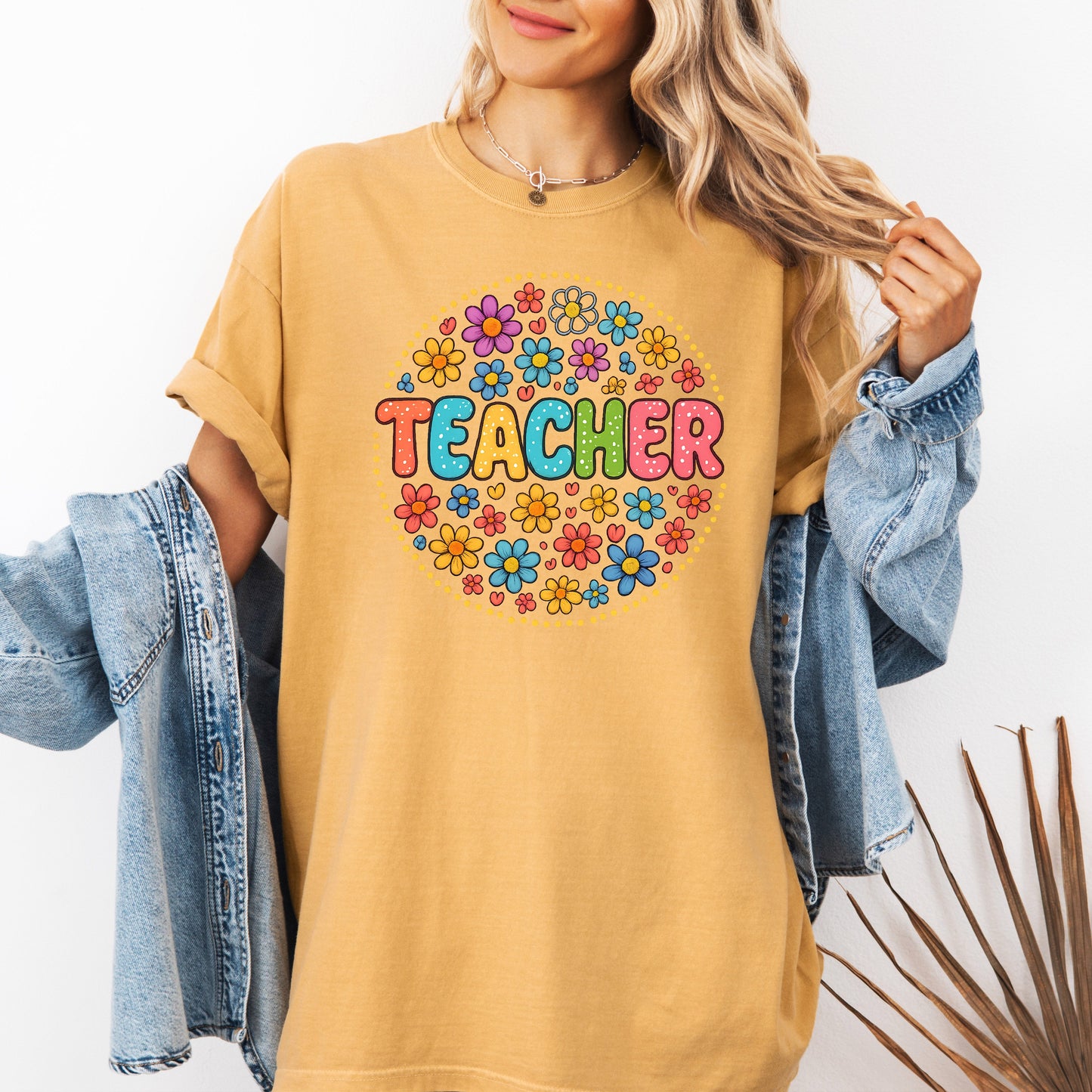 Teacher, Floral, Retro, Back to School, First Day of School, Cute, Teacher Appreciation, Coquette, Comfort Colors T-Shirt