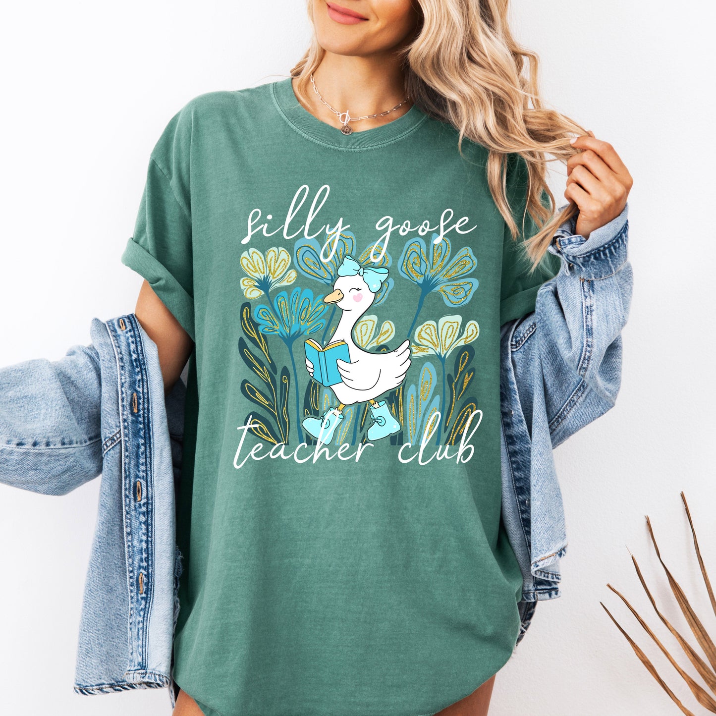 Silly Goose Teacher Club, Back to School, First Day of School, Cute, Teacher Appreciation, Coquette, Comfort Colors T-Shirt