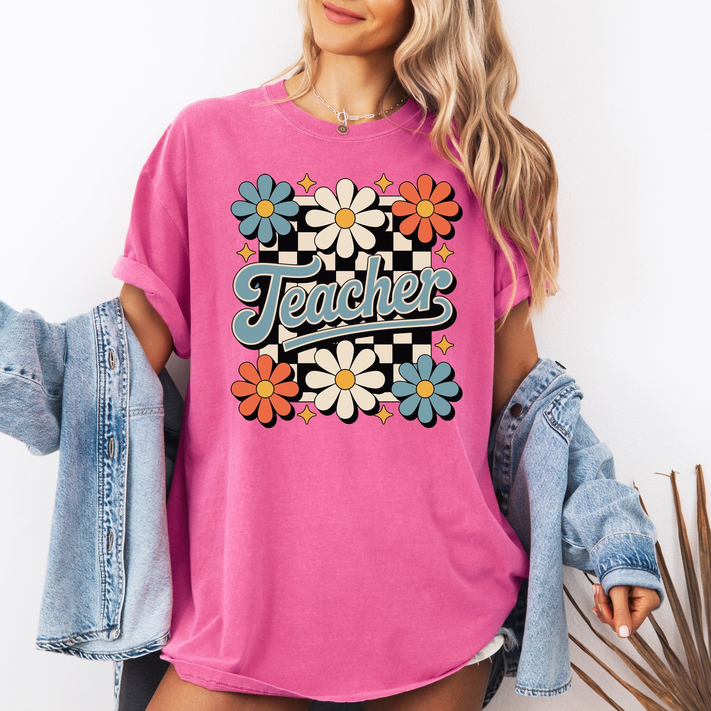 Teacher, Retro Floral, Checkered, First Day of School, Cute, Teacher Appreciation, Coquette, Comfort Colors T-Shirt