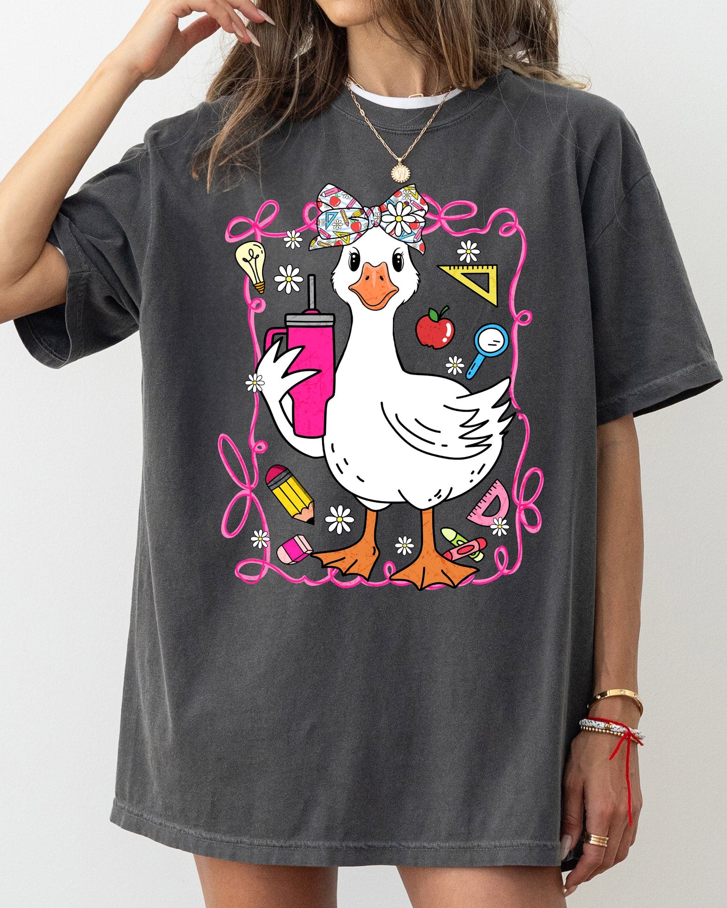Teacher Goose, Funny, Coffee, First Day of School, Cute, Teacher Appreciation, Coquette, Comfort Colors T-Shirt