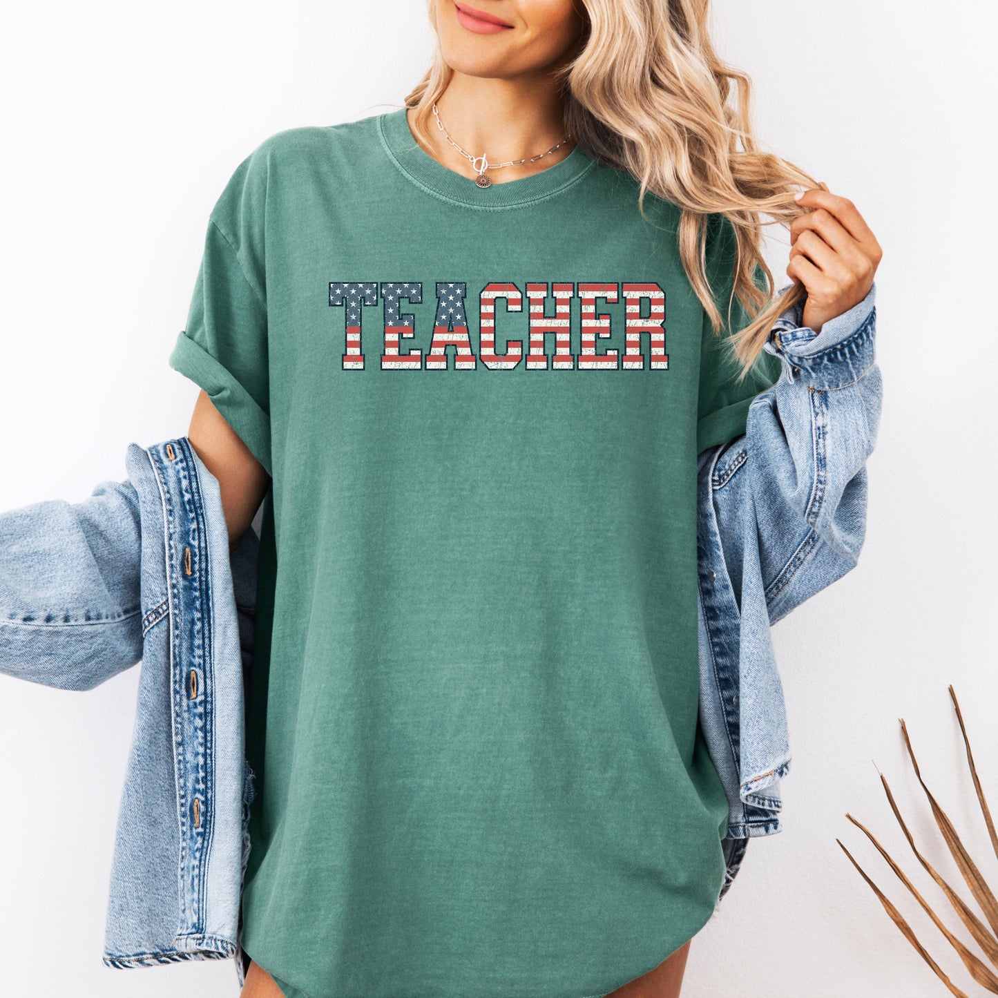 Teacher, USA Flag, Retro, First Day of School, Cute, Teacher Appreciation, Coquette, Comfort Colors T-Shirt