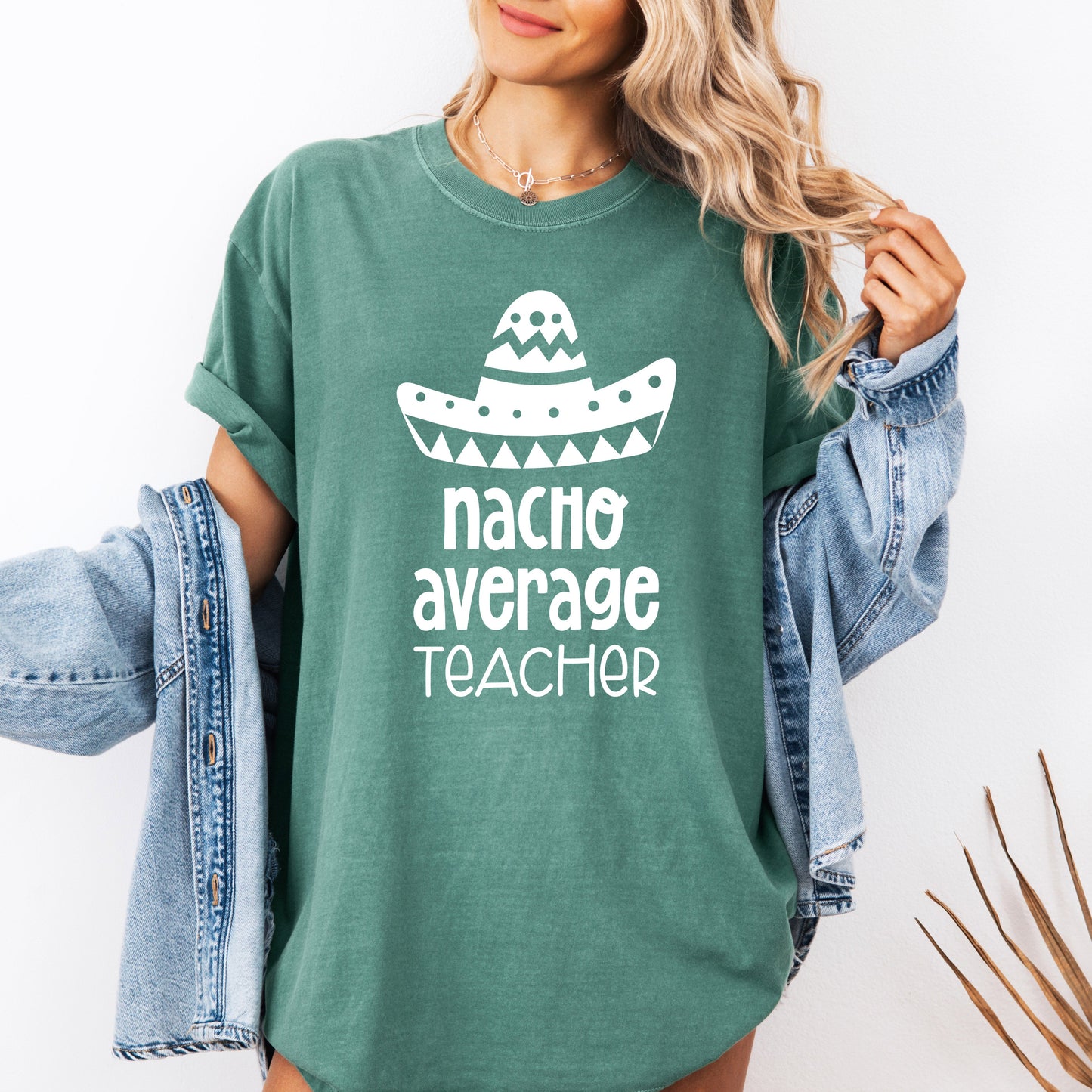 Nacho Average Teacher, Back to School, First Day of School, Cute, Teacher Appreciation, Coquette, Comfort Colors T-Shirt