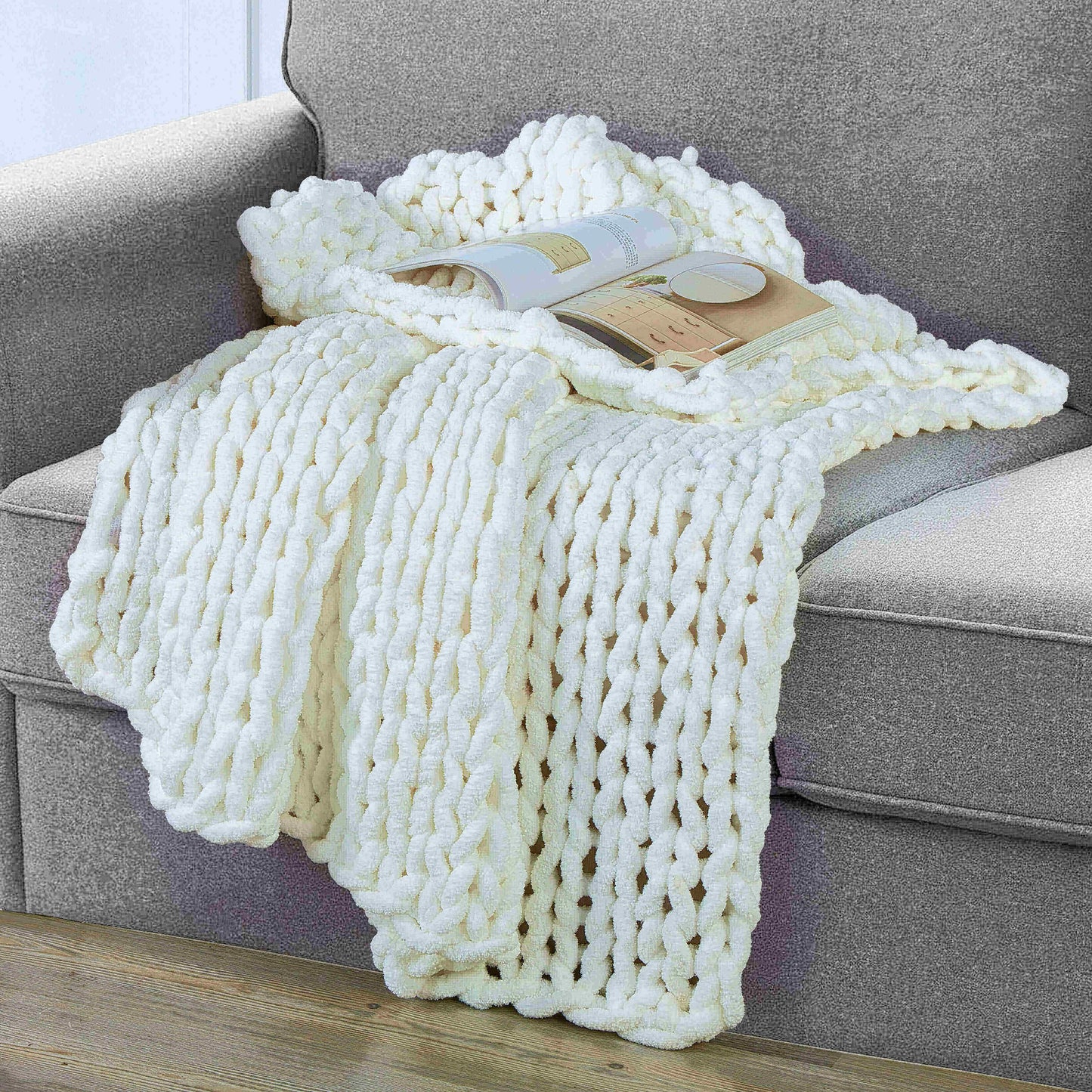 Kathy Ireland Chunky Knit Chenille Throw Blanket