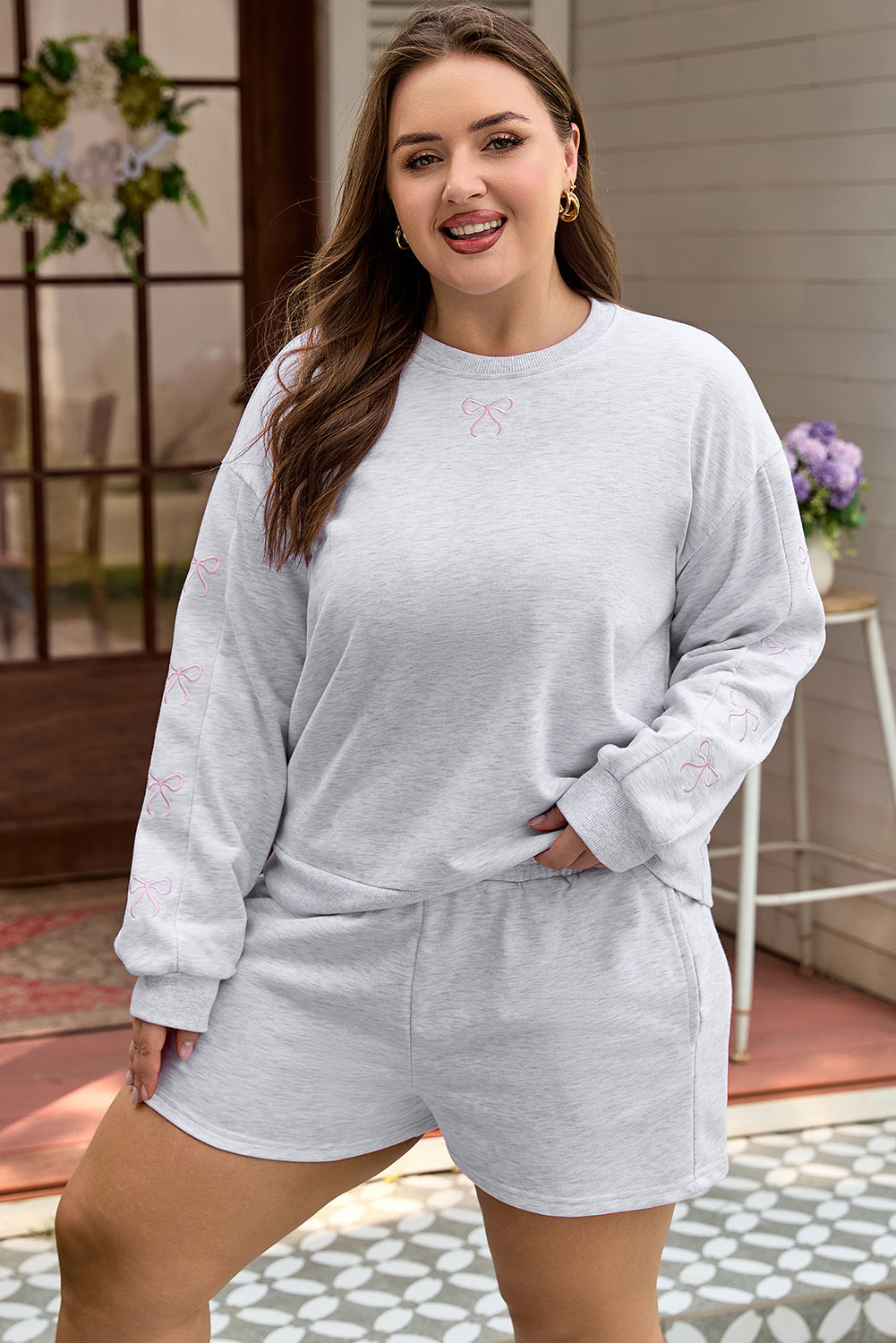 Plus Size Bow Tie Embroidered Pullover and Shorts Set