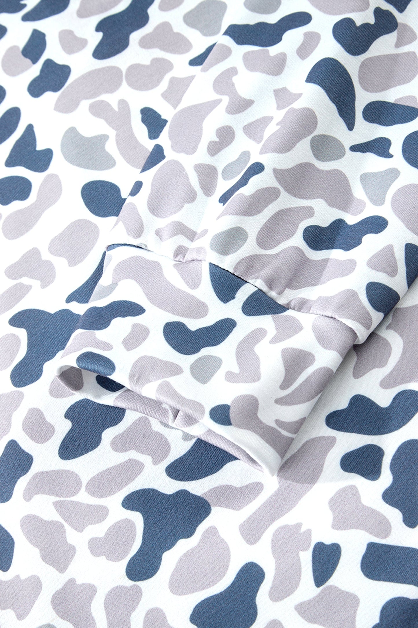 Plus Size Camo Quarter Zip Kangaroo Pocket Sweatshirt