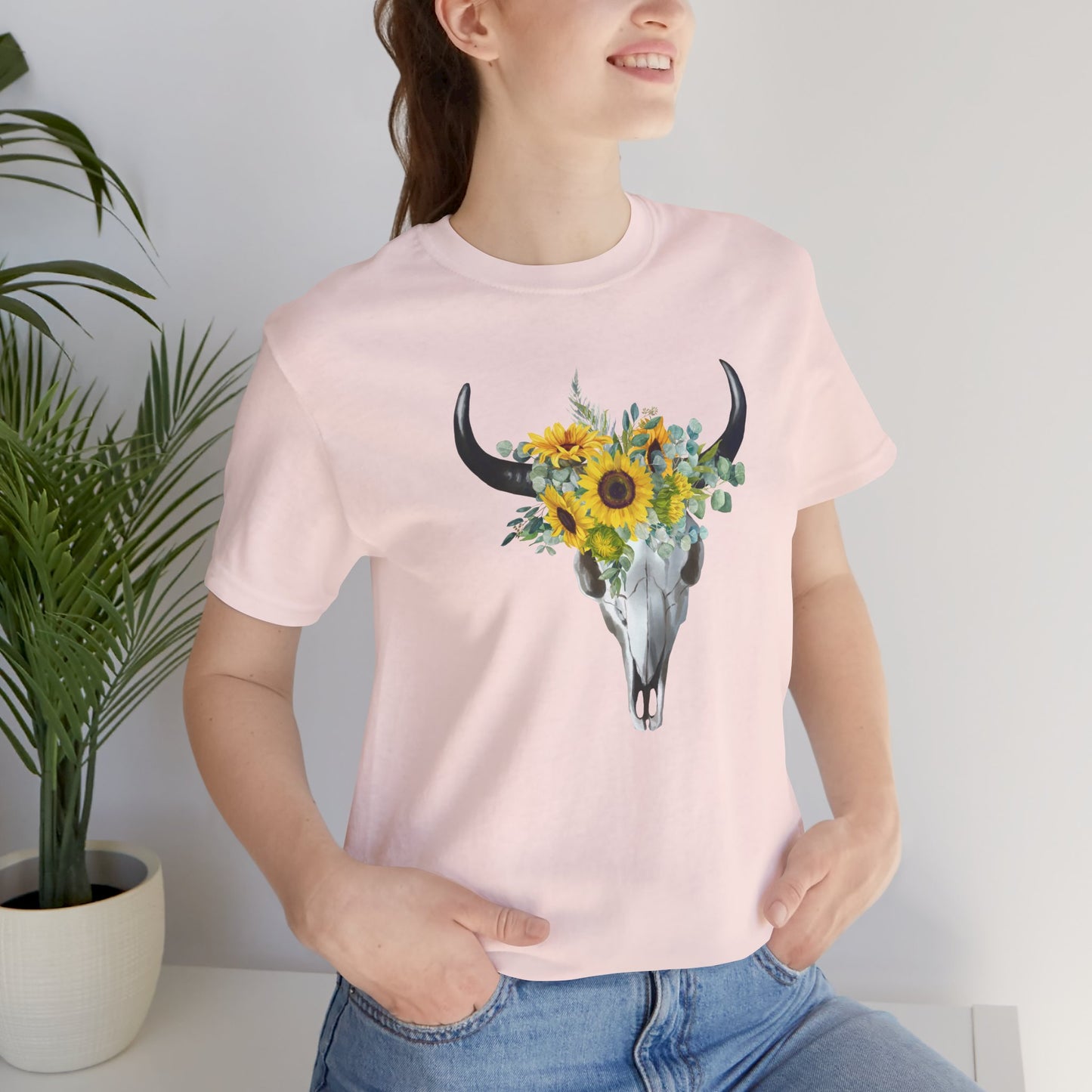 Floral Skull Graphic Tee, Cow Skull Shirt, Flower Pattern Top, Boho Style Summer Tee, Nature Lover Gift, Vintage Aesthetic T-shirt