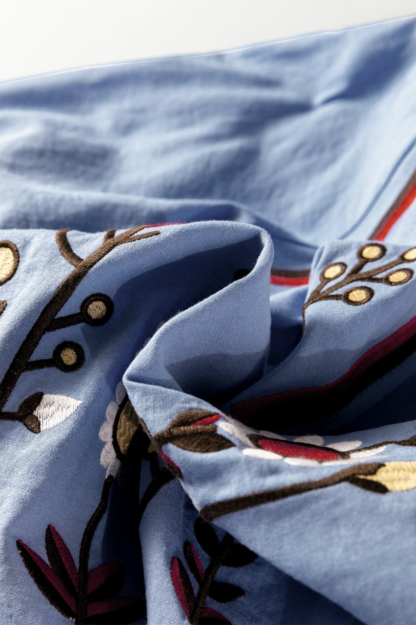 Floral Embroidered Tassel-Tie Puff Sleeve Blouse