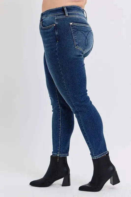 Full Size/Plus Size Mid-Rise Skinny Judy Blue Jeans with Thermal Lining