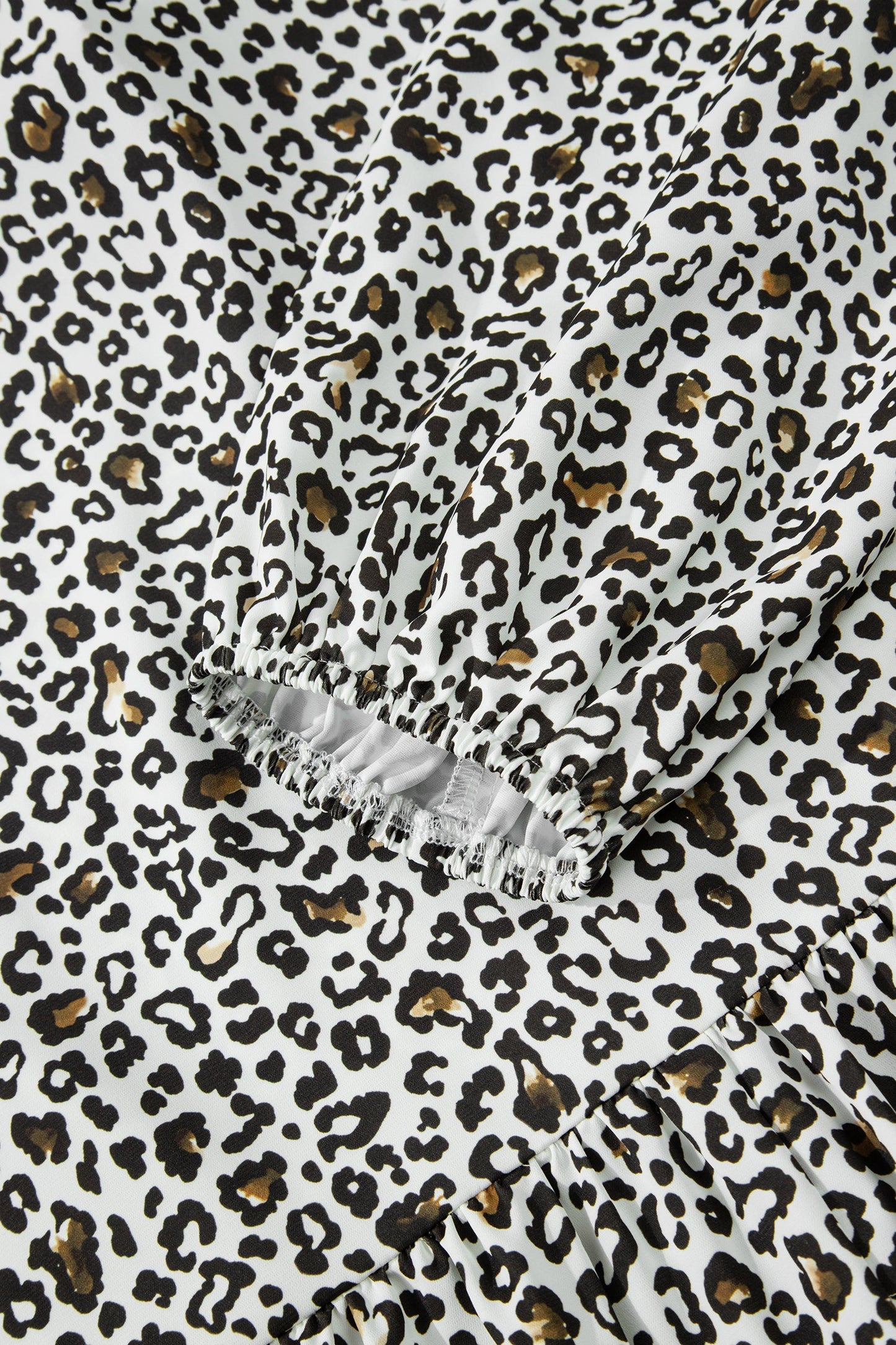 Plus Size Leopard Contrast Trim Puff Sleeve Blouse