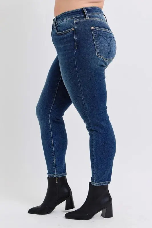 Full Size/Plus Size Mid-Rise Skinny Judy Blue Jeans with Thermal Lining