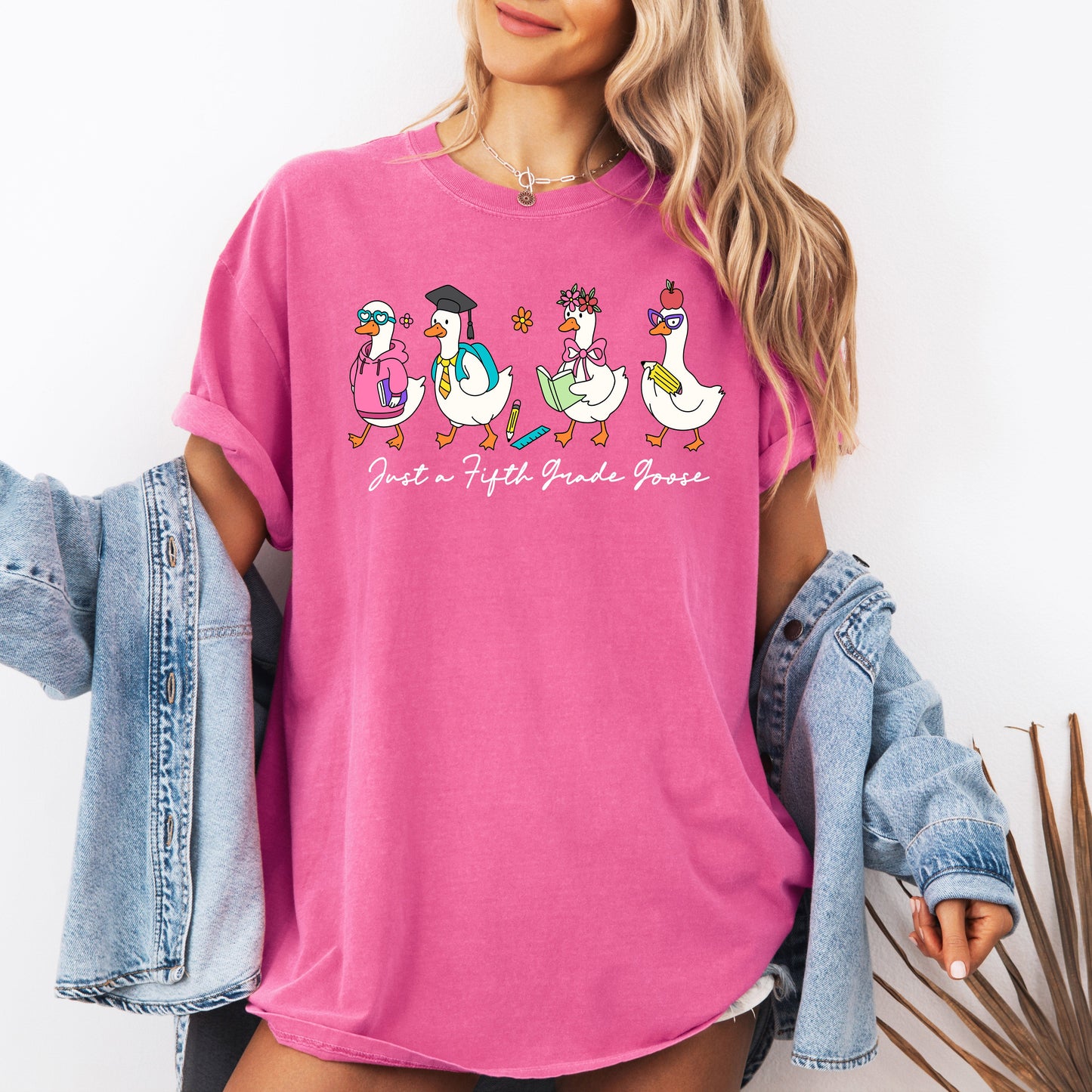 Just A Fifth Grade Goose, Teacher, Back to School, Funny, Bow, First Day of School, Cute, Teacher Appreciation, Coquette, Comfort Colors T-Shirt