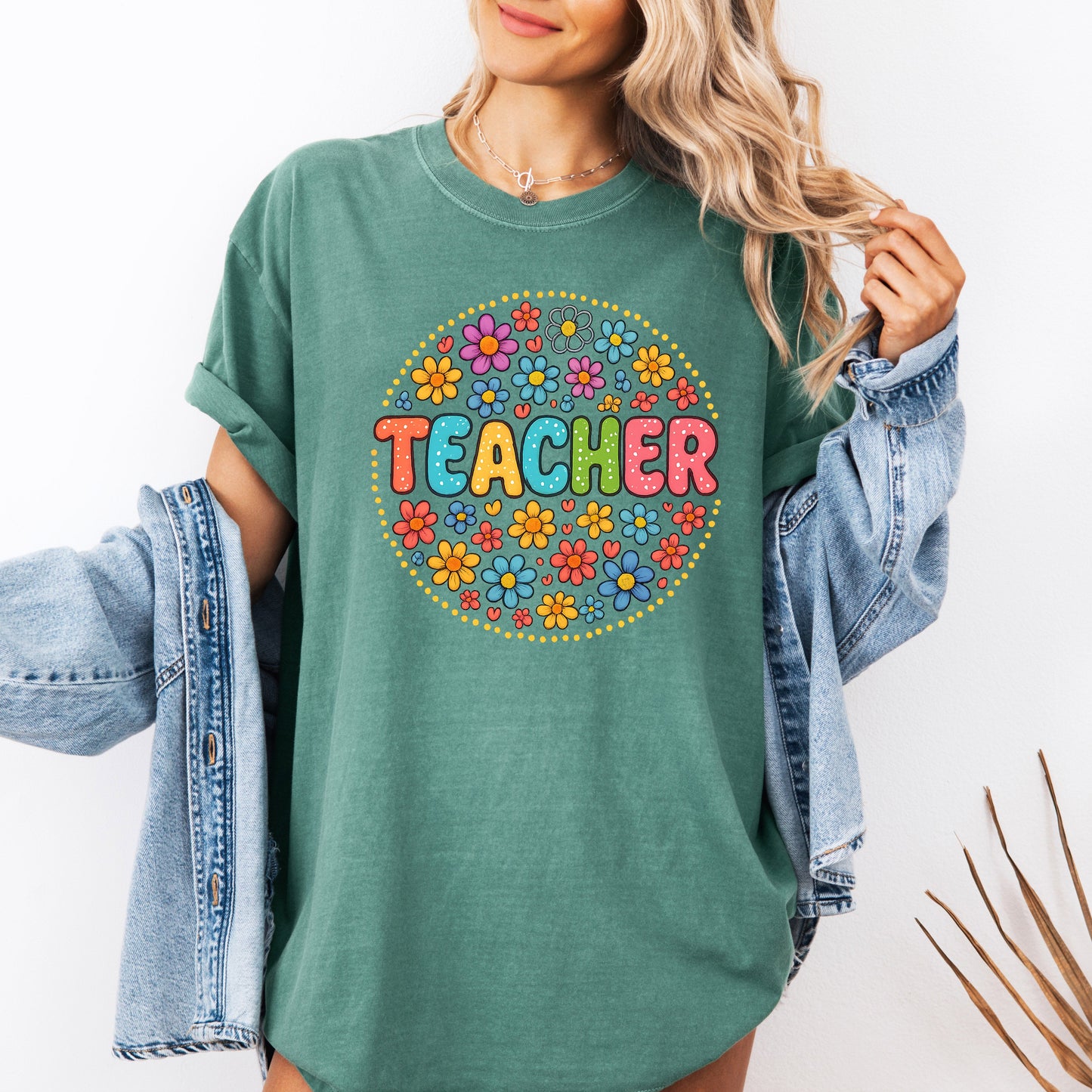 Teacher, Floral, Retro, Back to School, First Day of School, Cute, Teacher Appreciation, Coquette, Comfort Colors T-Shirt
