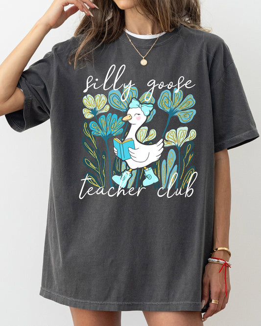 Silly Goose Teacher Club, Back to School, First Day of School, Cute, Teacher Appreciation, Coquette, Comfort Colors T-Shirt