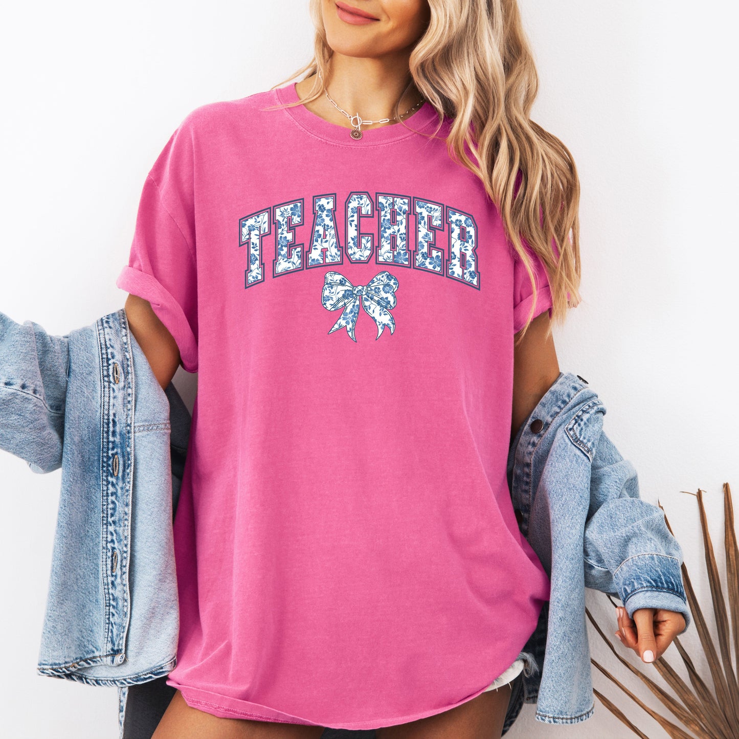 Teacher, Bow, Blue Floral, First Day of School, Cute, Teacher Appreciation, Coquette, Comfort Colors T-Shirt