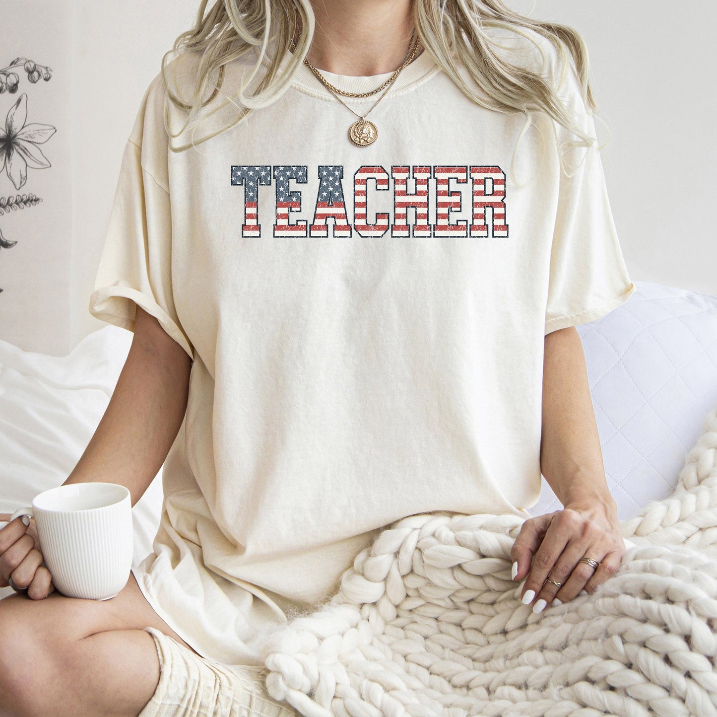 Teacher, USA Flag, Retro, First Day of School, Cute, Teacher Appreciation, Coquette, Comfort Colors T-Shirt