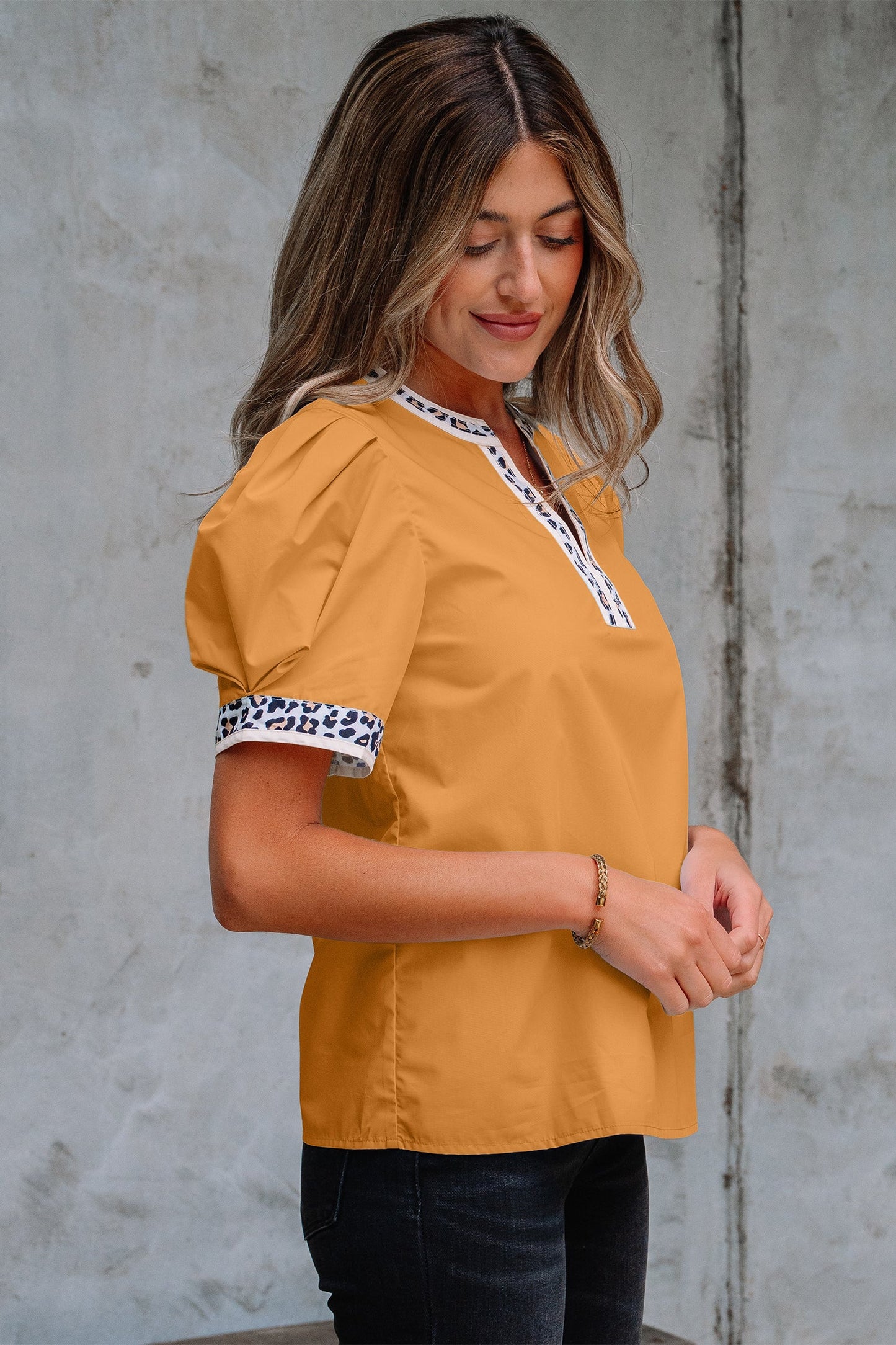 Leopard Contrast Trim Split Neck Puff Sleeve Blouse