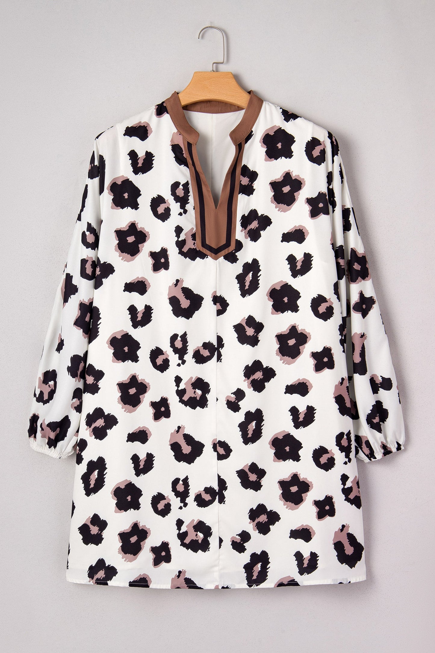 Plus Size Leopard Contrast V-Neck Mini Dress